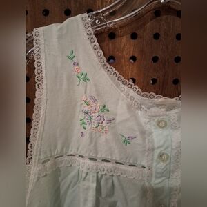 One of a Kind 💫 Vintage Nightgown